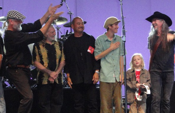 Doobie Brothers and War 181 edit